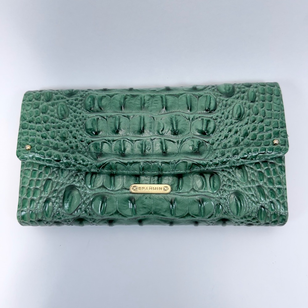 Brahmin Cordelia Wallet Jade Melbourne Green Embossed Leather Crocodile Print - Picture 1 of 6
